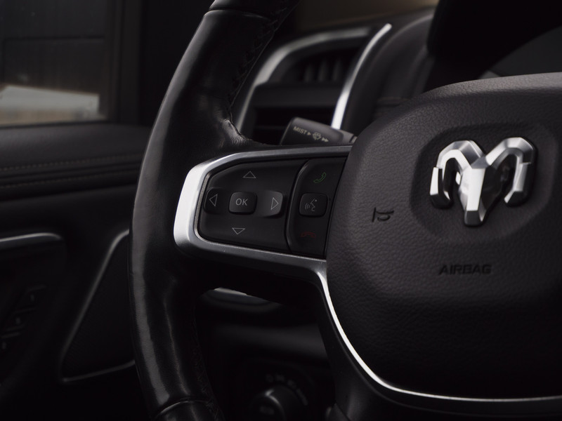 Dodge Ram 1500 | Laramie | 5.7 HEMI V8 | 4x4 | Crew Cab