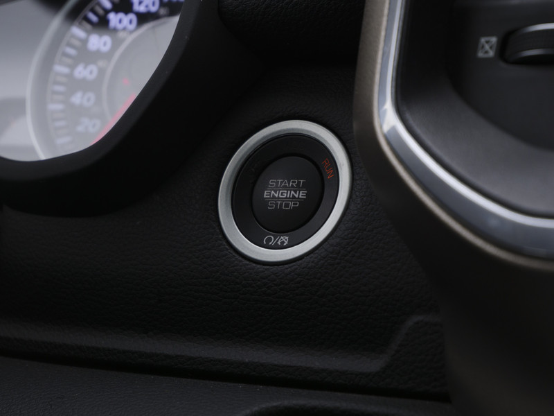 Dodge Ram 1500 | Laramie | 5.7 HEMI V8 | 4x4 | Crew Cab