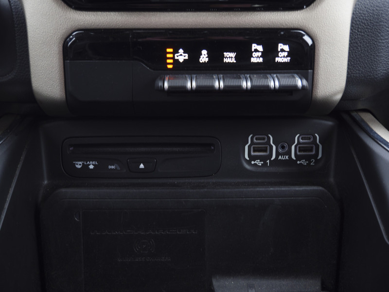 Dodge Ram 1500 | Laramie | 5.7 HEMI V8 | 4x4 | Crew Cab