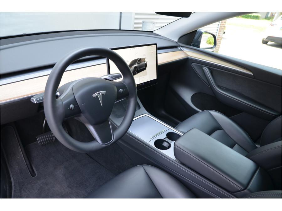 Tesla Model Y RWD 58 kWh