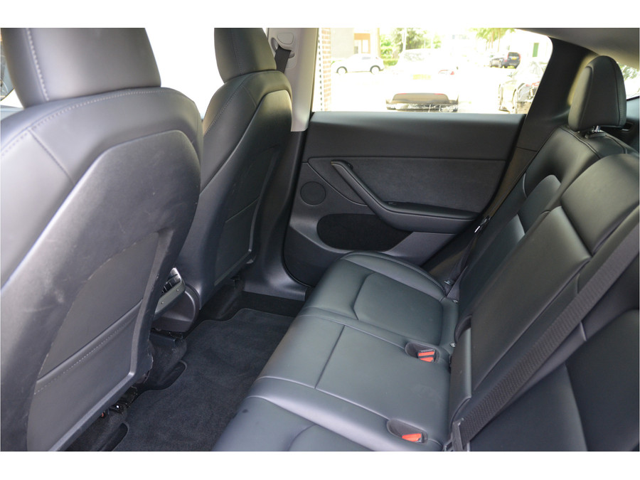 Tesla Model Y RWD 58 kWh