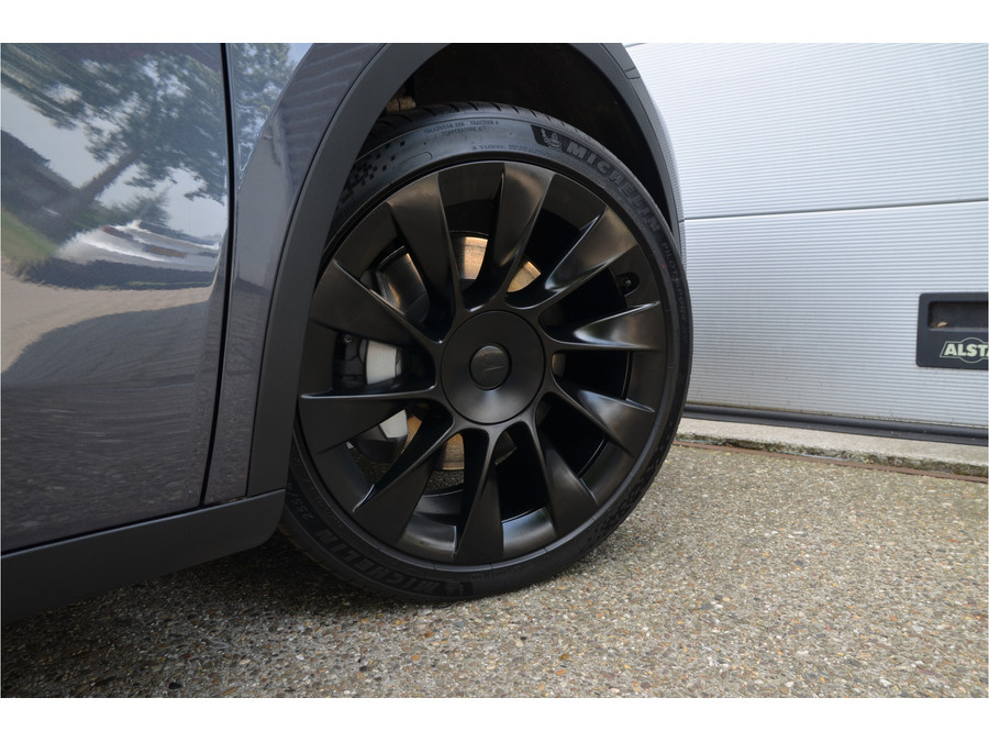 Tesla Model Y RWD 58 kWh