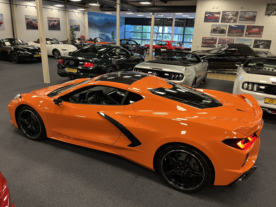 Chevrolet Corvette C8 6.2 V8 Stingray Coupe LT3 Z51 497PK 70 Years Edition