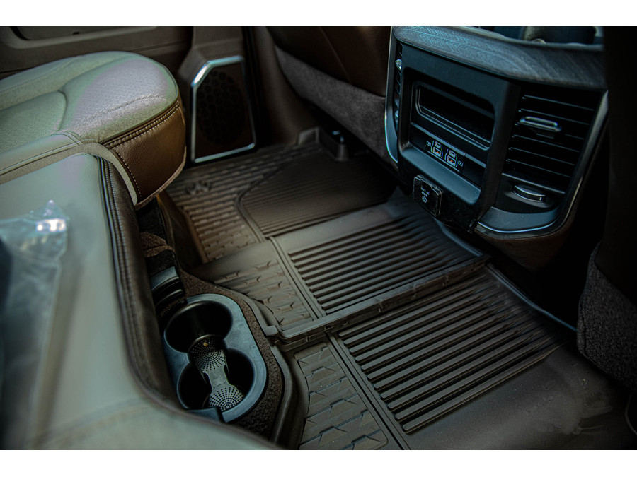 Dodge RAM 2500 laramie 6.7L Cummins black edition