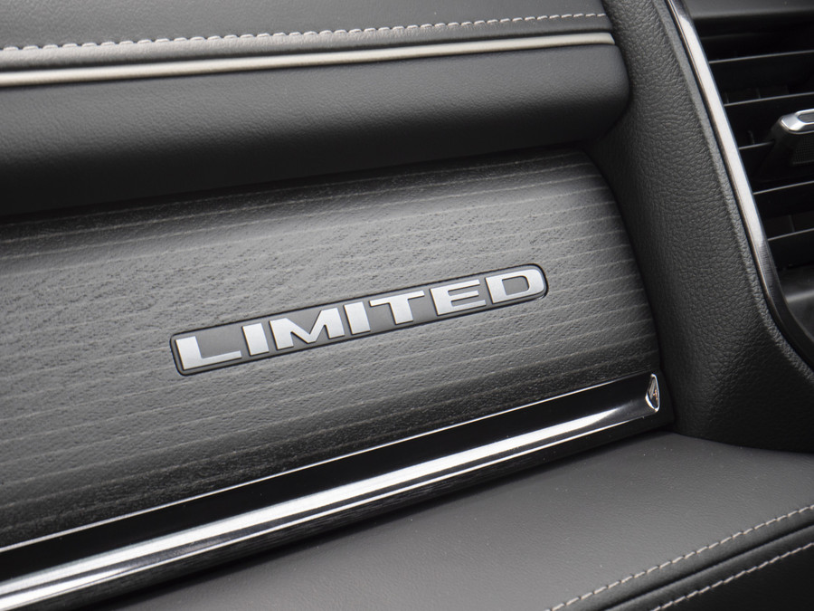 Dodge Ram 1500 | Limited | 5.7 V8 | 4x4 | Crew Cab