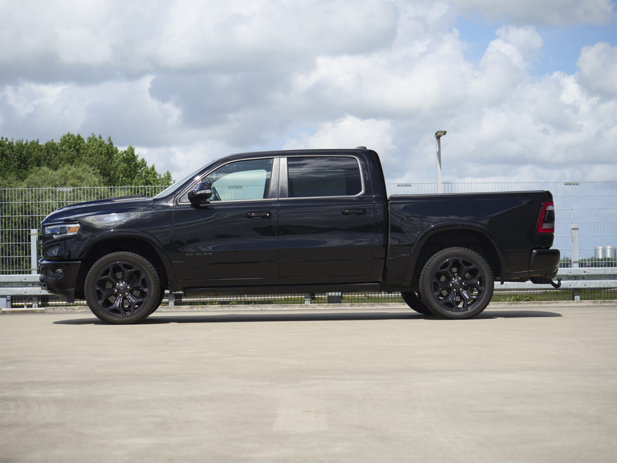 Dodge Ram 1500 | Limited | 5.7 V8 | 4x4 | Crew Cab