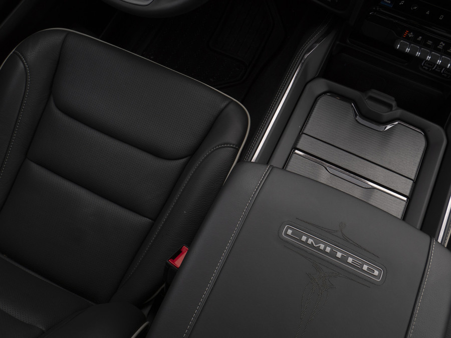 Dodge Ram 1500 | Limited | 5.7 V8 | 4x4 | Crew Cab