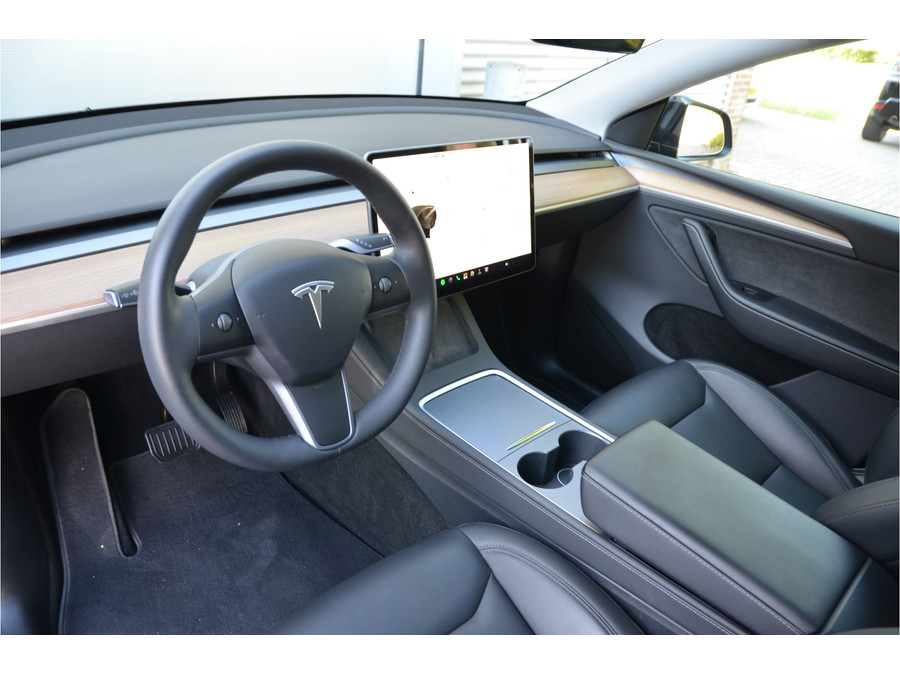 Tesla Model Y Long Range AWD 75 kWh