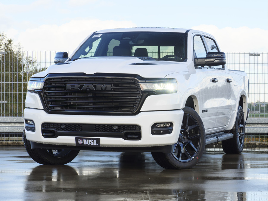 Dodge RAM 1500 | Laramie | Night | 3.0L I6 Hurricane | Crew Cab | 4X4 |