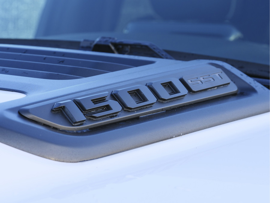 Dodge RAM 1500 | Laramie | Night | 3.0L I6 Hurricane | Crew Cab | 4X4 |
