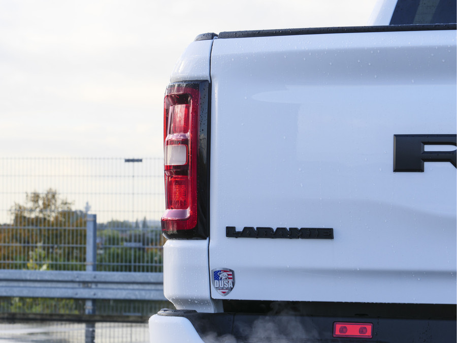 Dodge RAM 1500 | Laramie | Night | 3.0L I6 Hurricane | Crew Cab | 4X4 |