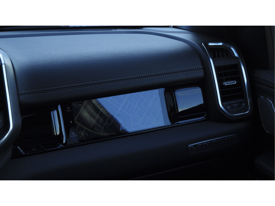 Dodge RAM 1500 | Laramie | Night | 3.0L I6 Hurricane | Crew Cab | 4X4 |