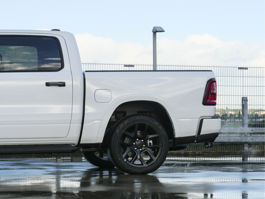Dodge RAM 1500 | Laramie | Night | 3.0L I6 Hurricane | Crew Cab | 4X4 |