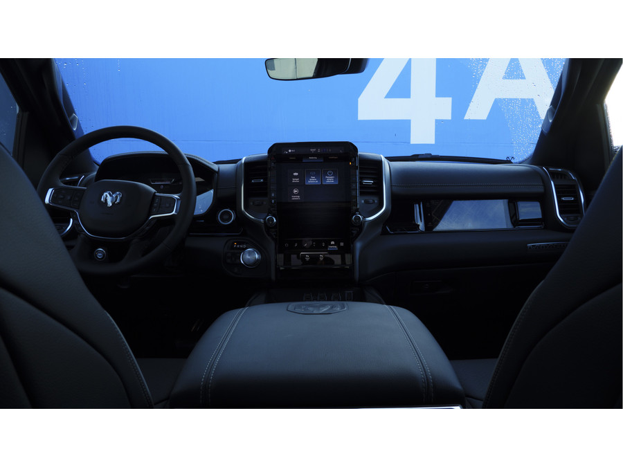 Dodge RAM 1500 | Laramie | Night | 3.0L I6 Hurricane | Crew Cab | 4X4 |
