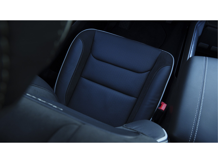 Dodge RAM 1500 | Laramie | Night | 3.0L I6 Hurricane | Crew Cab | 4X4 |