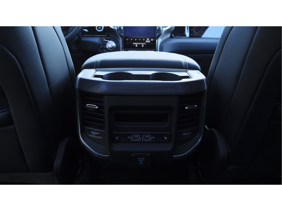 Dodge RAM 1500 | Laramie | Night | 3.0L I6 Hurricane | Crew Cab | 4X4 |