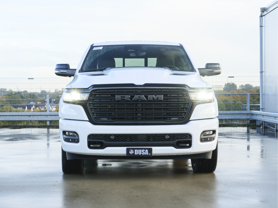 Dodge RAM 1500 | Laramie | Night | 3.0L I6 Hurricane | Crew Cab | 4X4 |