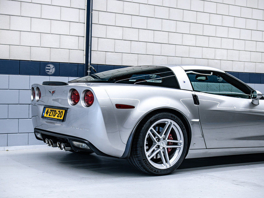 Chevrolet Corvette C6 Z06 7.0L V8