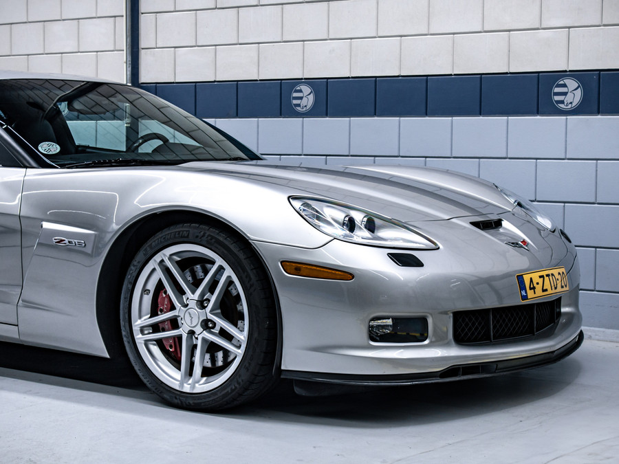 Chevrolet Corvette C6 Z06 7.0L V8