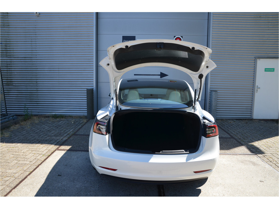 Tesla Model 3 Long Range AWD 75 kWh