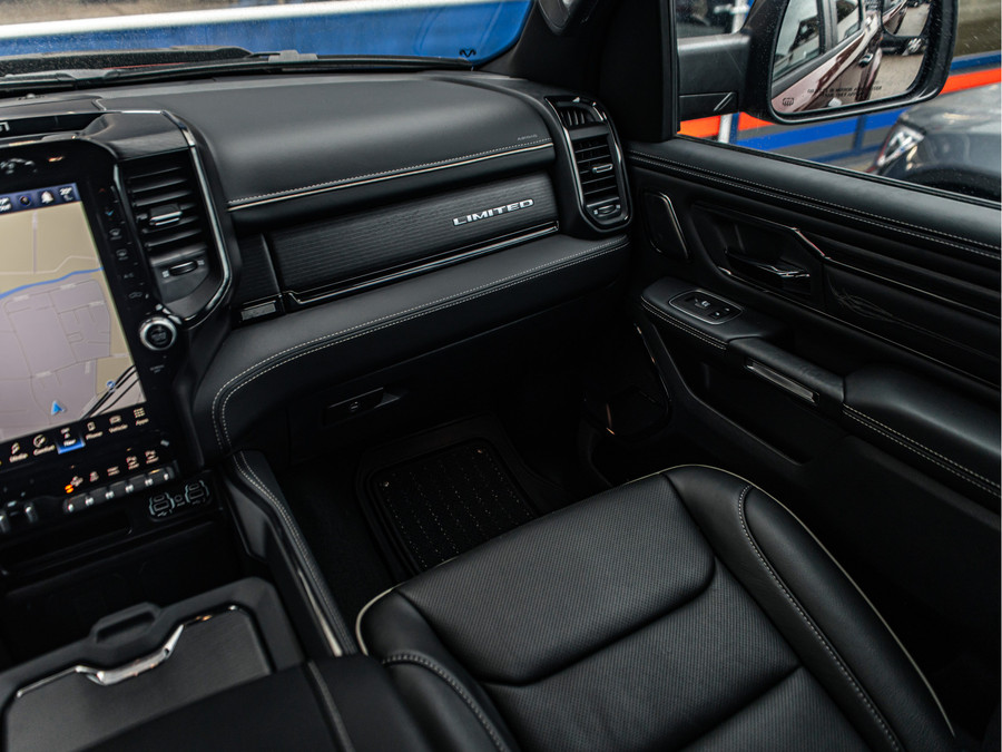 Dodge Ram 1500 Crew Cab Limited Night Edition