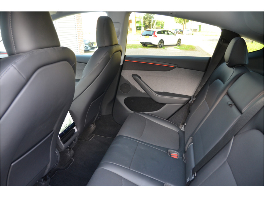 Tesla Model Y RWD 58 kWh