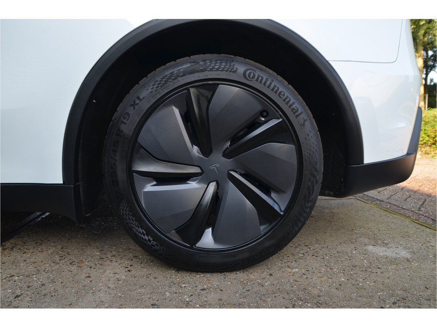 Tesla Model Y RWD 58 kWh