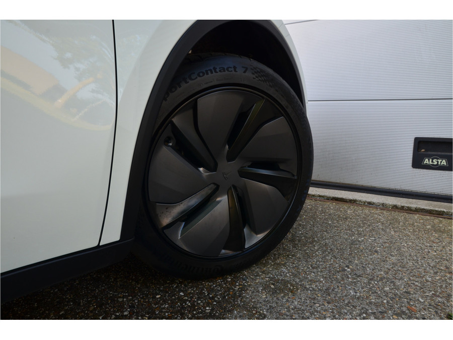 Tesla Model Y RWD 58 kWh