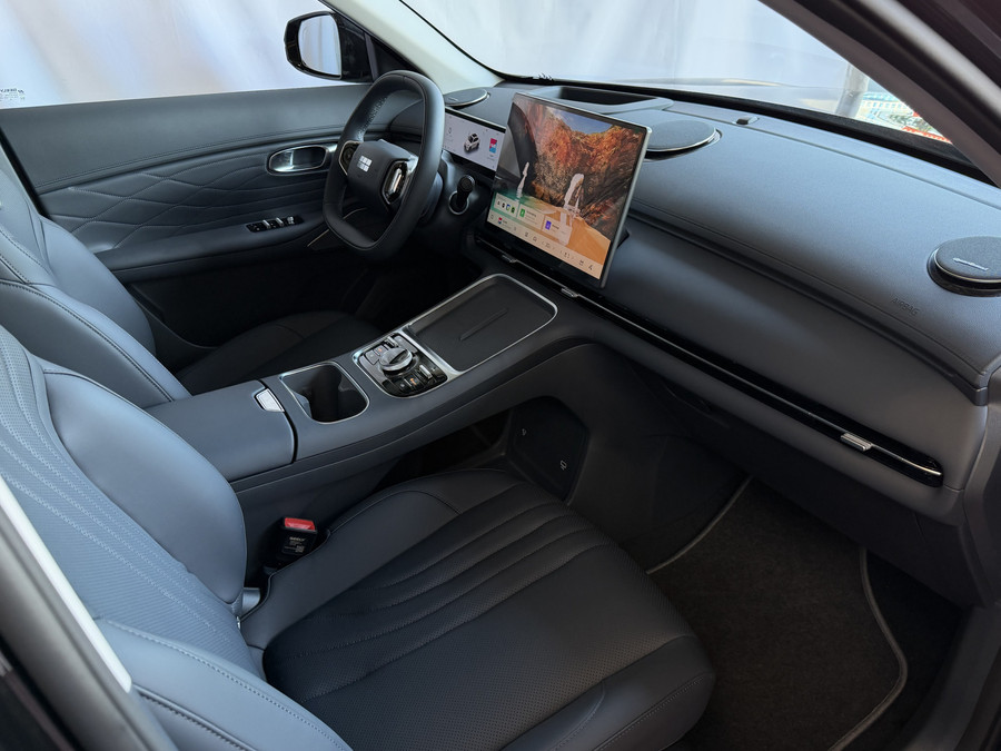 Geely Starray EM-i MAX+ PHEV LONG RANGE | 29,8 kWh ACCU | 136 KM WLTP | PANORAMADAK | STOELVERWARMING/KOELING | LEER | 