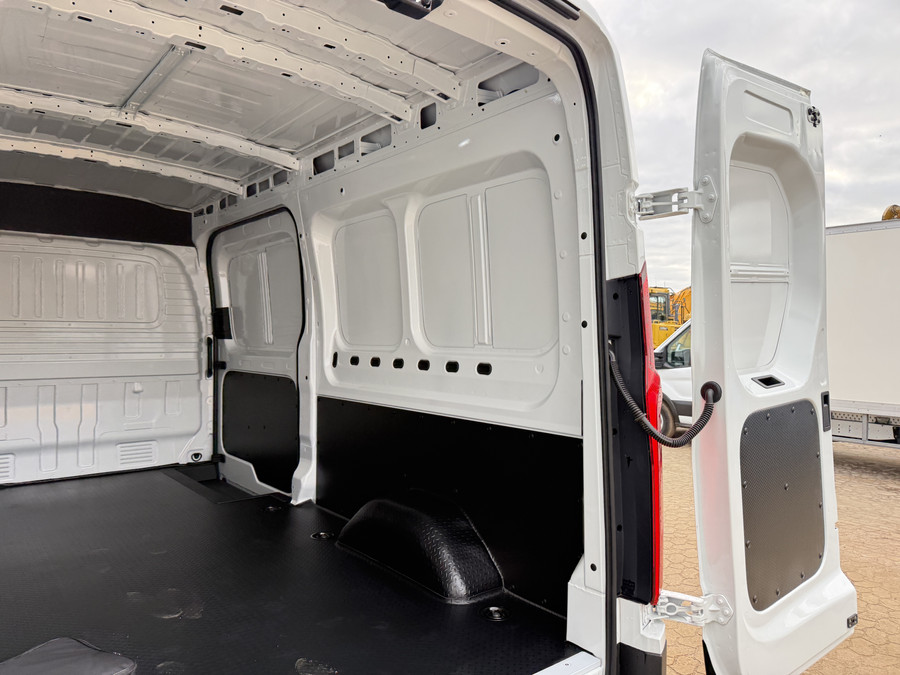 Maxus eDeliver 9 eDeliver 9 72kWh 204PK