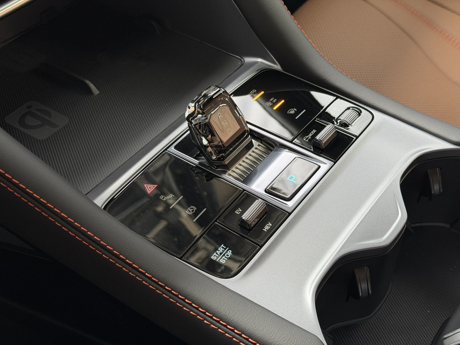 BYD SEAL U 1.5 T DM-i AWD 324PK DESIGN BRUIN LEER Pano Dak Head‑Up 360° Camera Stoel‑/Stuurverwarming Stoelvent