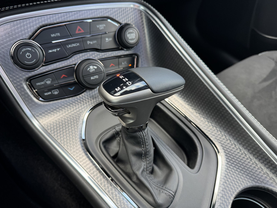 Dodge Challenger 6.2L SRT HELLCAT