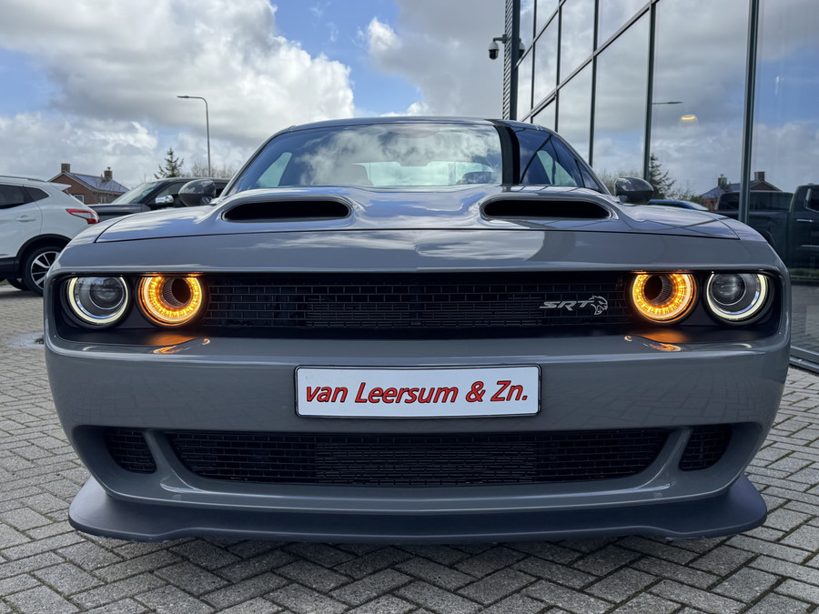 Dodge Challenger 6.2L SRT HELLCAT