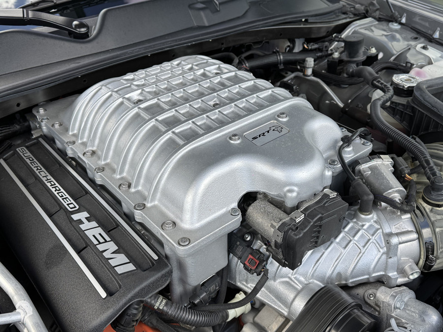 Dodge Challenger 6.2L SRT HELLCAT
