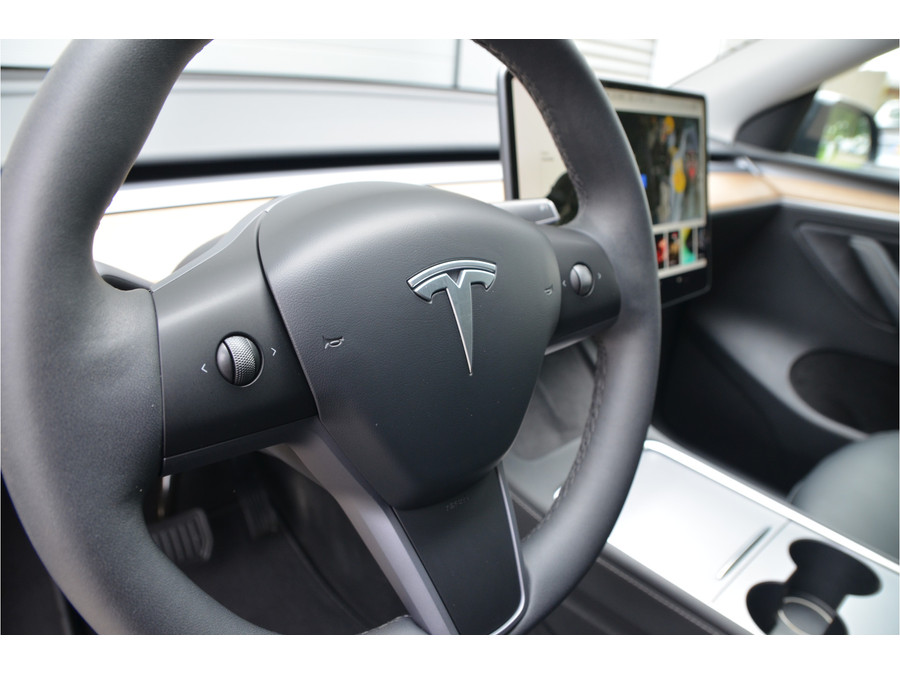 Tesla Model Y Long Range AWD 75 kWh