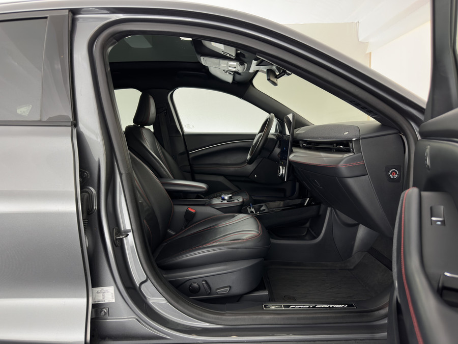 Ford Mustang Mach-E Extended First Edition AWD 98 kWh [3-Fase-11kW]