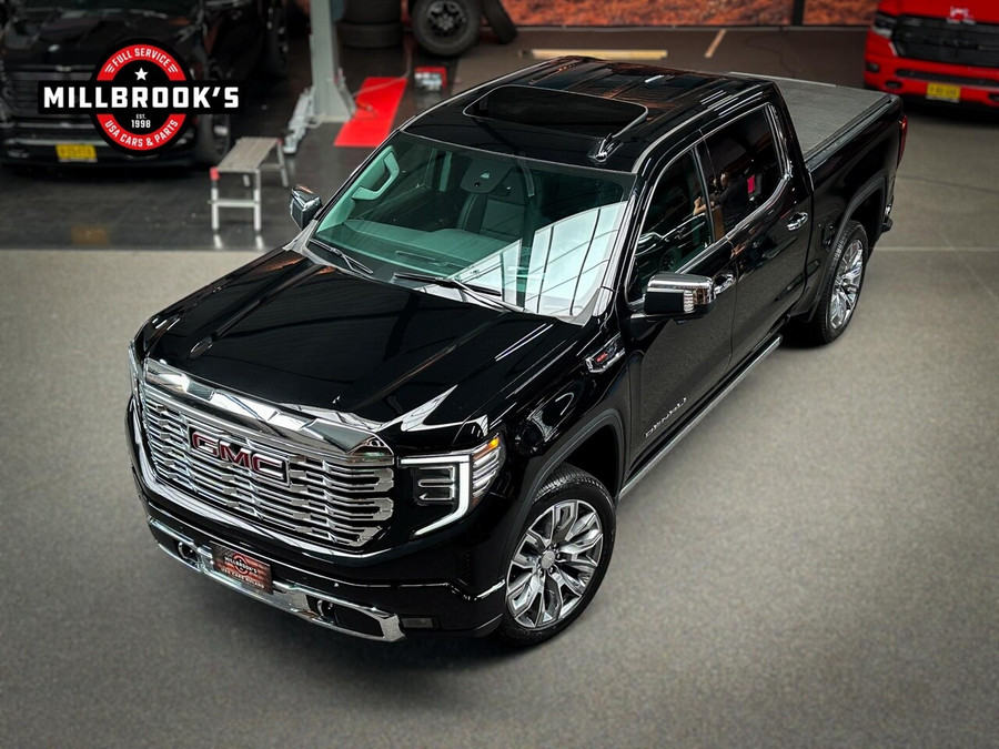 GMC Sierra Denali 6.2L V8