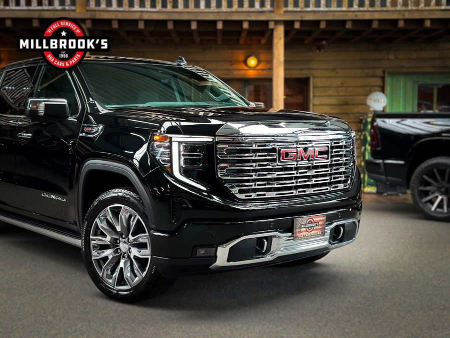 GMC Sierra Denali 6.2L V8
