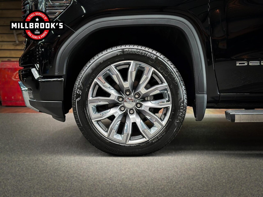 GMC Sierra Denali 6.2L V8