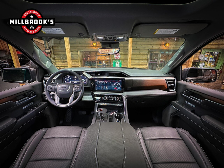 GMC Sierra Denali 6.2L V8