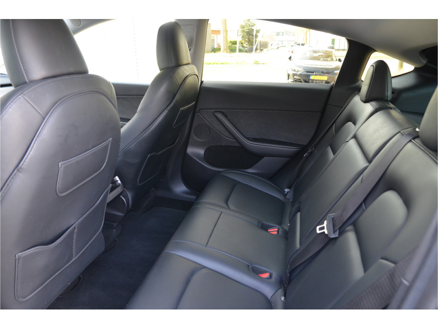 Tesla Model Y RWD 58 kWh