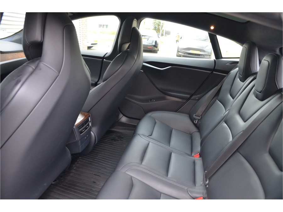 Tesla Model S Long Range