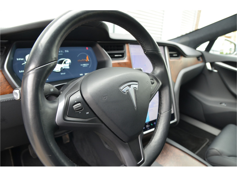 Tesla Model S Long Range