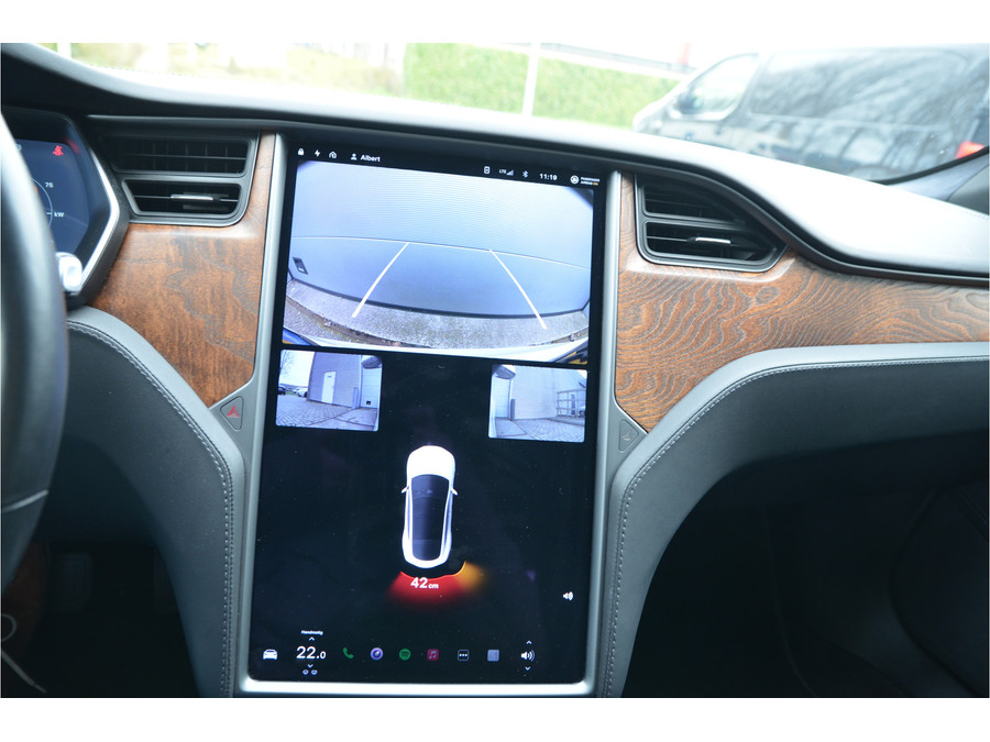 Tesla Model S Long Range