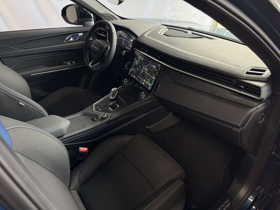 Lynk & Co 01 ✅1.5 261 PK NIEUWE AUTO ✅ 2025 / STOEL VERW. 1.5 261 PK ZWARTE HEMEL 360CAM