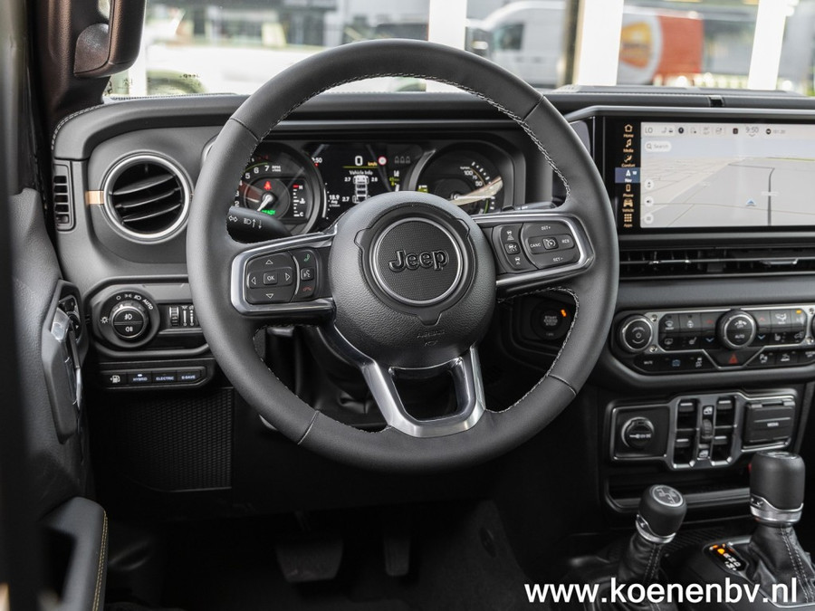 Jeep Wrangler 4xE Sahara 4wd Auto. 20 LM / SKY ONE SOFTTOP / 2500 KG Trekgewicht