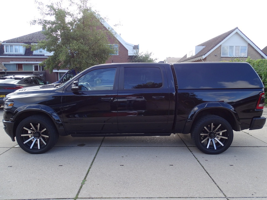 Dodge RAM 1500 5.7 V8 4x4 Crew Cab Limited