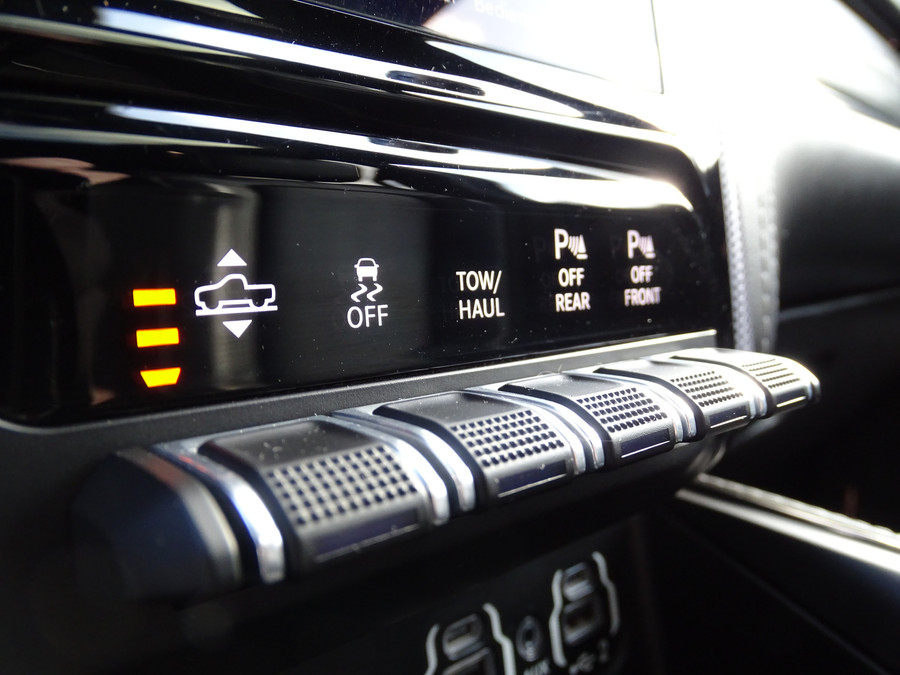 Dodge RAM 1500 5.7 V8 4x4 Crew Cab Limited