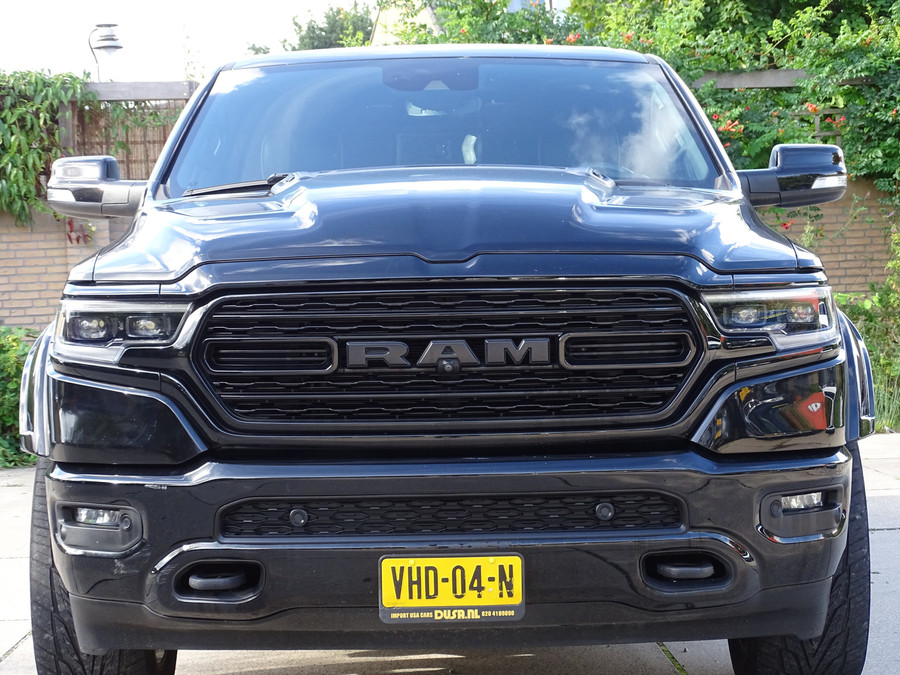 Dodge RAM 1500 5.7 V8 4x4 Crew Cab Limited
