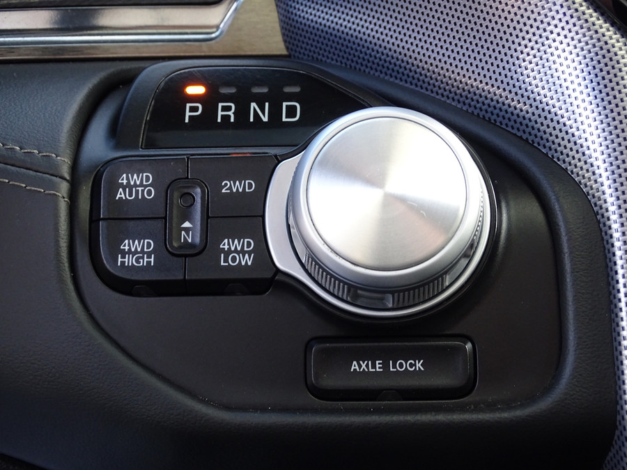 Dodge RAM 1500 5.7 V8 4x4 Crew Cab Limited